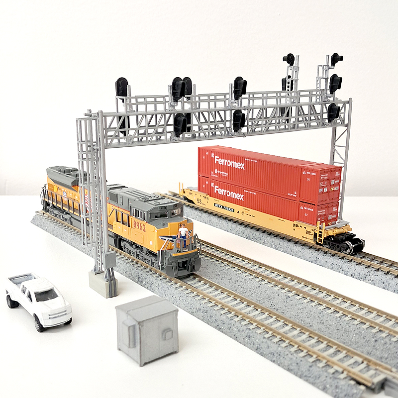 N Scale 4 Track Modern Signal Bridge.