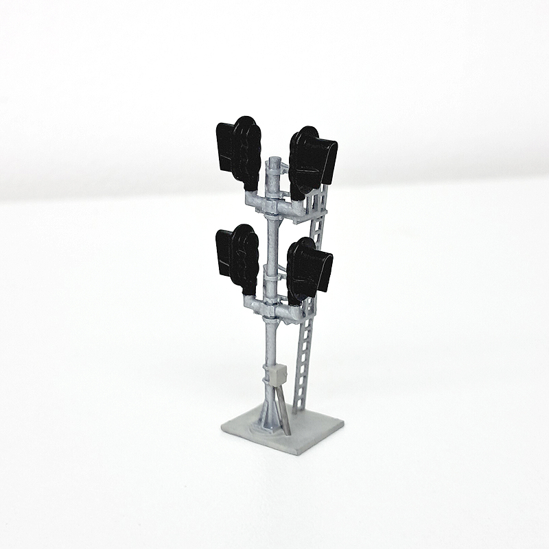 N Scale Free Standing Modern D-Type Snow Hood Mast Signal Set without LED's.